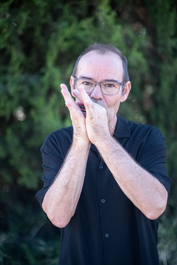 Quim Roca Harmonica Player